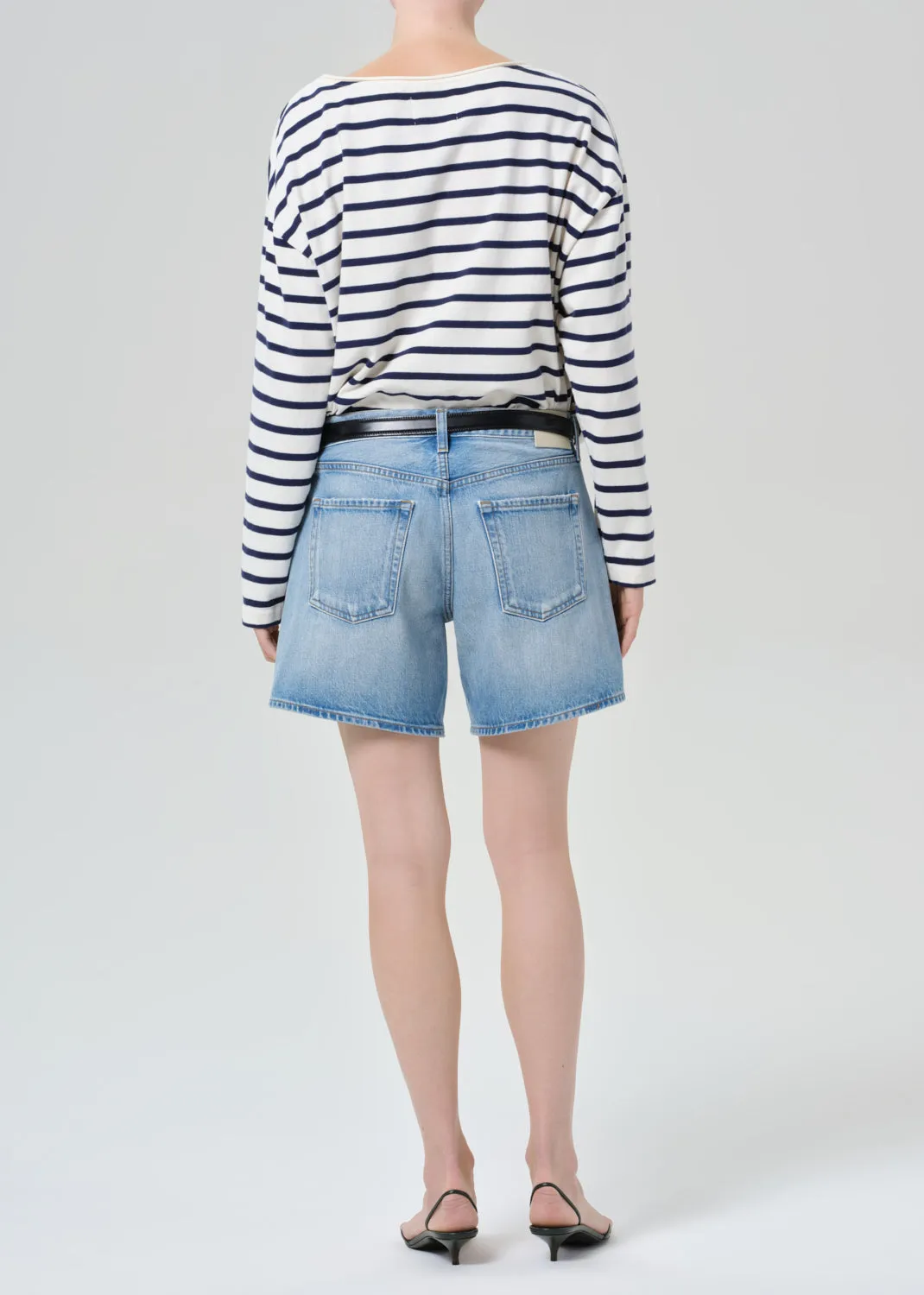 Billie Relaxed Short in Sparrow sold by Citizens Of Humanity product image thumbnail 2