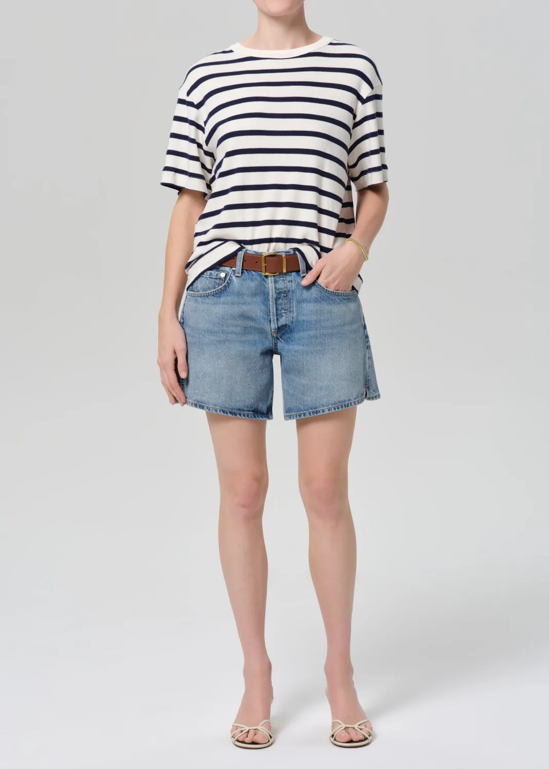 Billie Relaxed Short in Hikari sold by Citizens Of Humanity