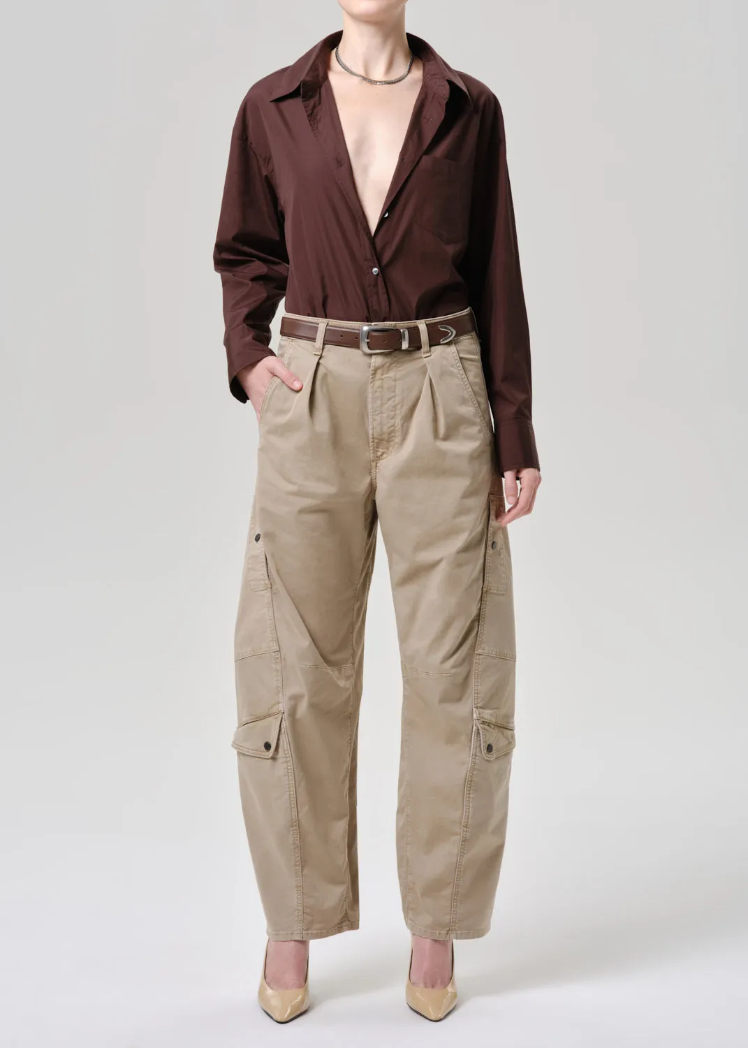 Thea Boyfriend Poplin Shirt in Brun sold by Citizens Of Humanity product image thumbnail 5