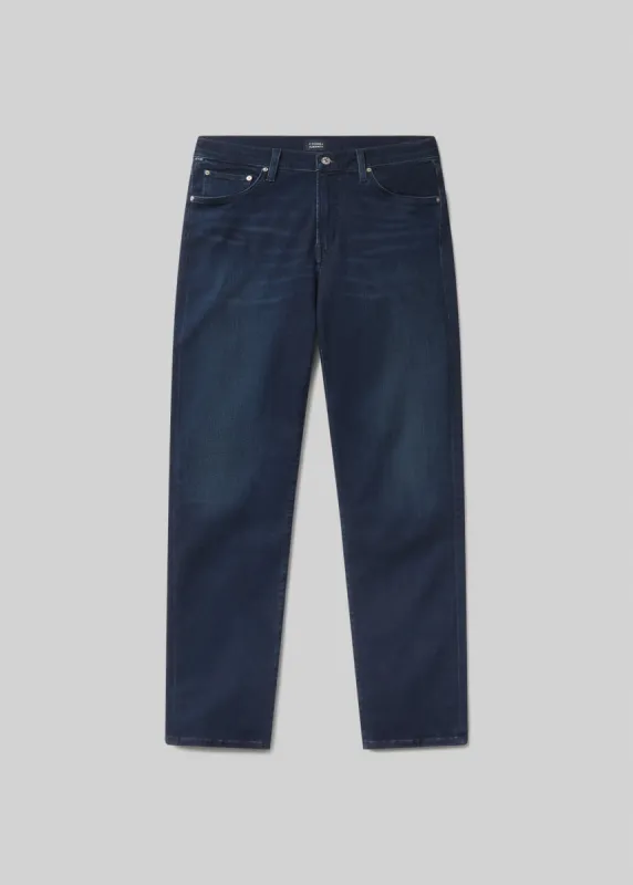 Elijah Straight Perform in Blue Wing sold by Citizens Of Humanity