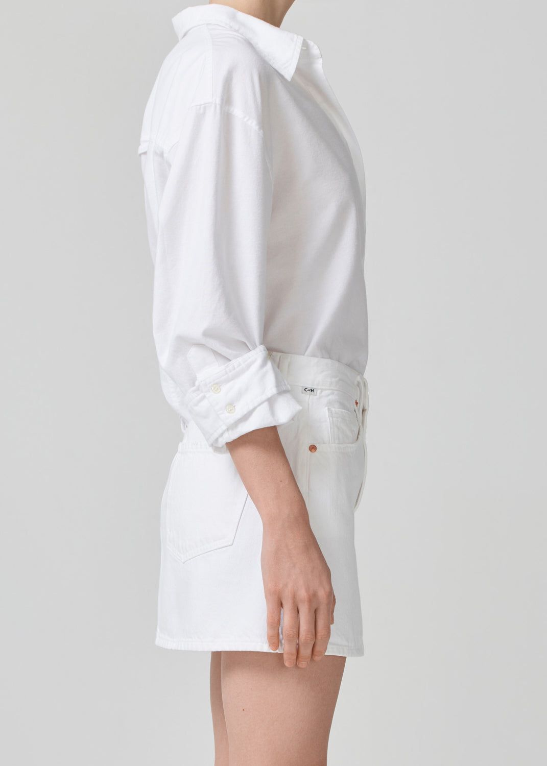 Aave Oversized Cuff Shirt in Oxford White sold by Citizens Of Humanity product image thumbnail 2