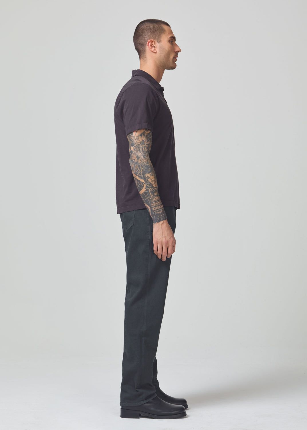 Gage Slim Straight Soft Weft in Seaweed sold by Citizens Of Humanity product image thumbnail 3