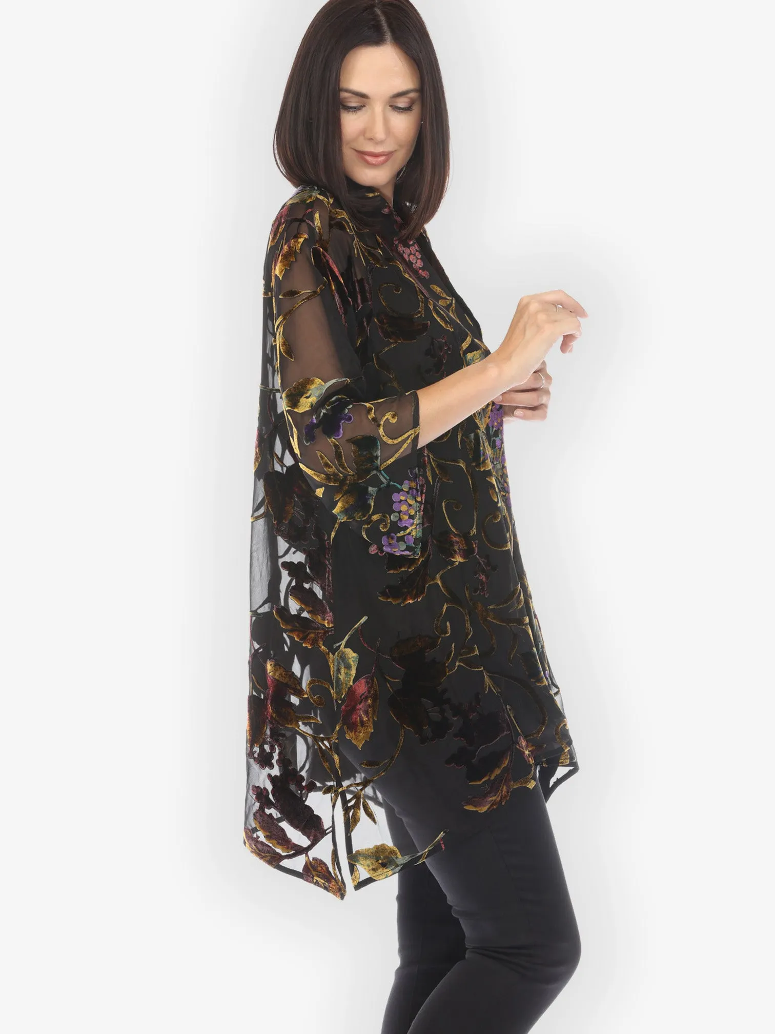 Gold Leaf and Flower Velvet KImono Jacket sold by Citron product image thumbnail 3