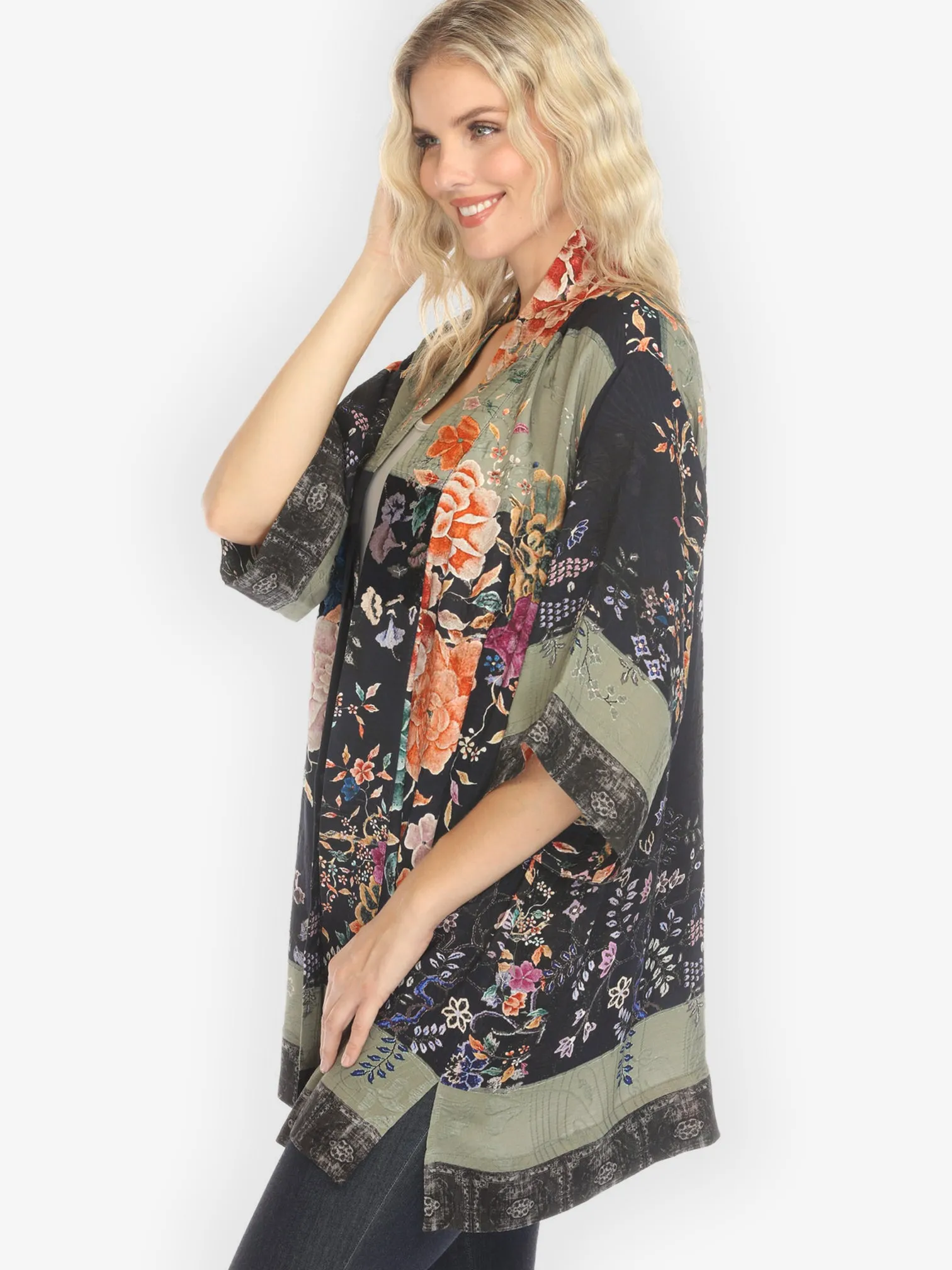 Queenly Radiant Charm in Coral Kimono Jacket sold by Citron product image thumbnail 2