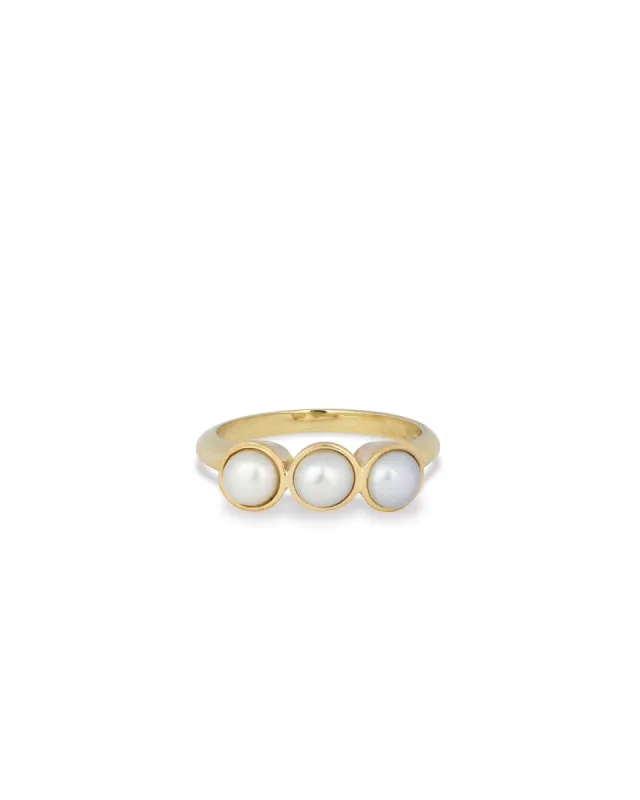 Tres Pearl Ring sold by Clare Vivier