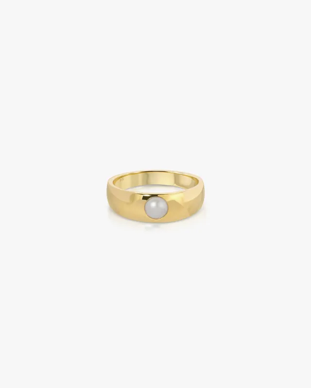 Perla Pinky Ring sold by Clare Vivier
