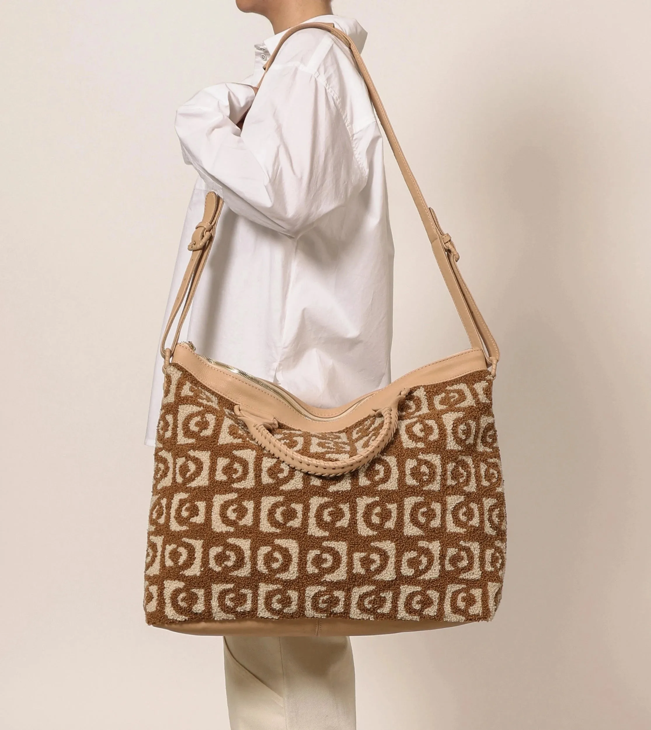 Rialto Weekender sold by Cleobella product image thumbnail 2