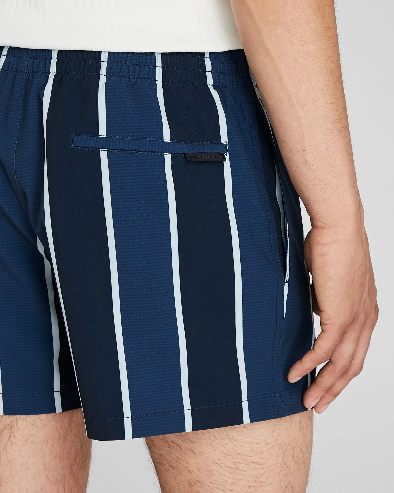 Arlen Cabana-Print 4" Swim Trunk sold by Club Monaco product image thumbnail 3