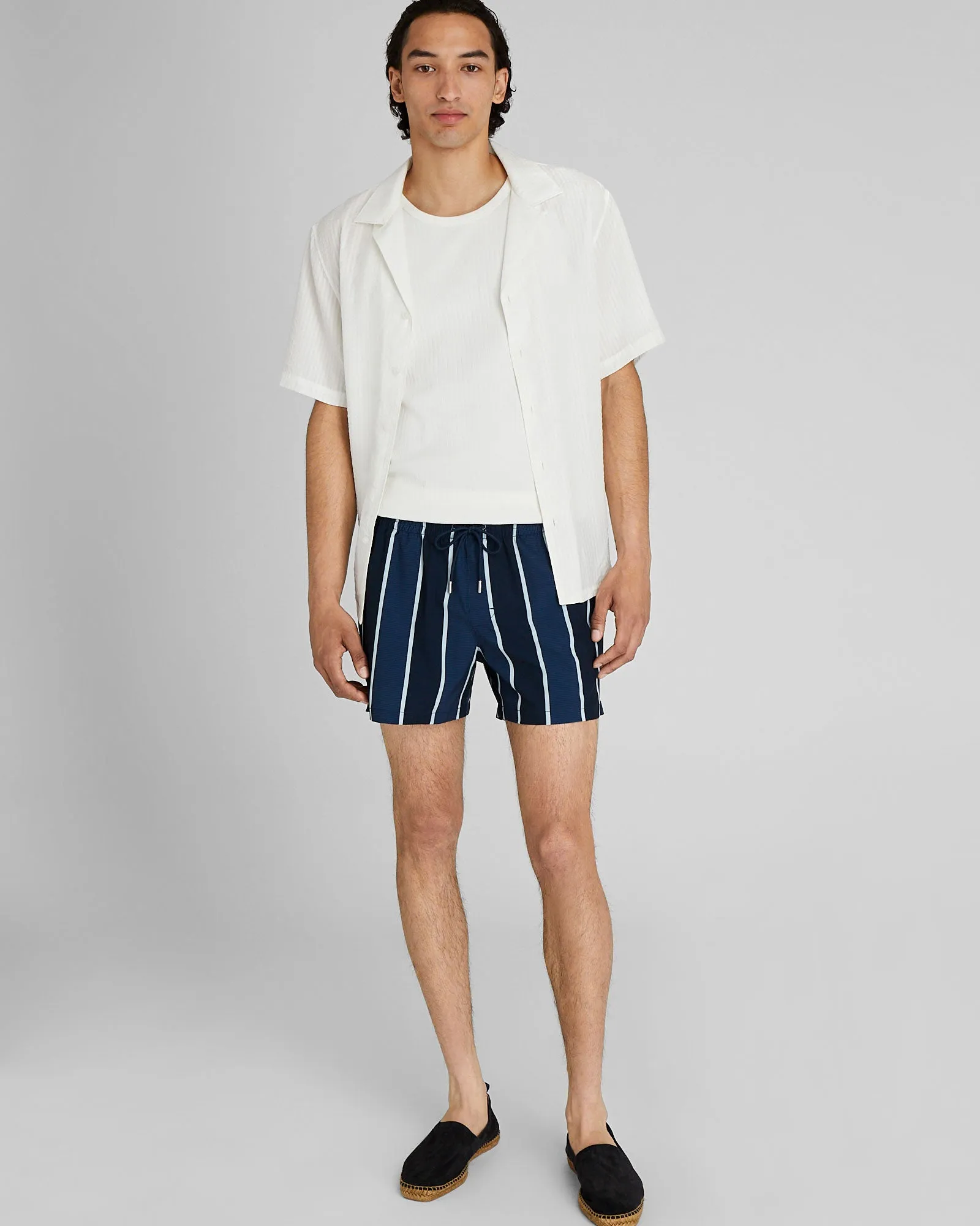 Arlen Cabana-Print 4" Swim Trunk sold by Club Monaco product image thumbnail 4