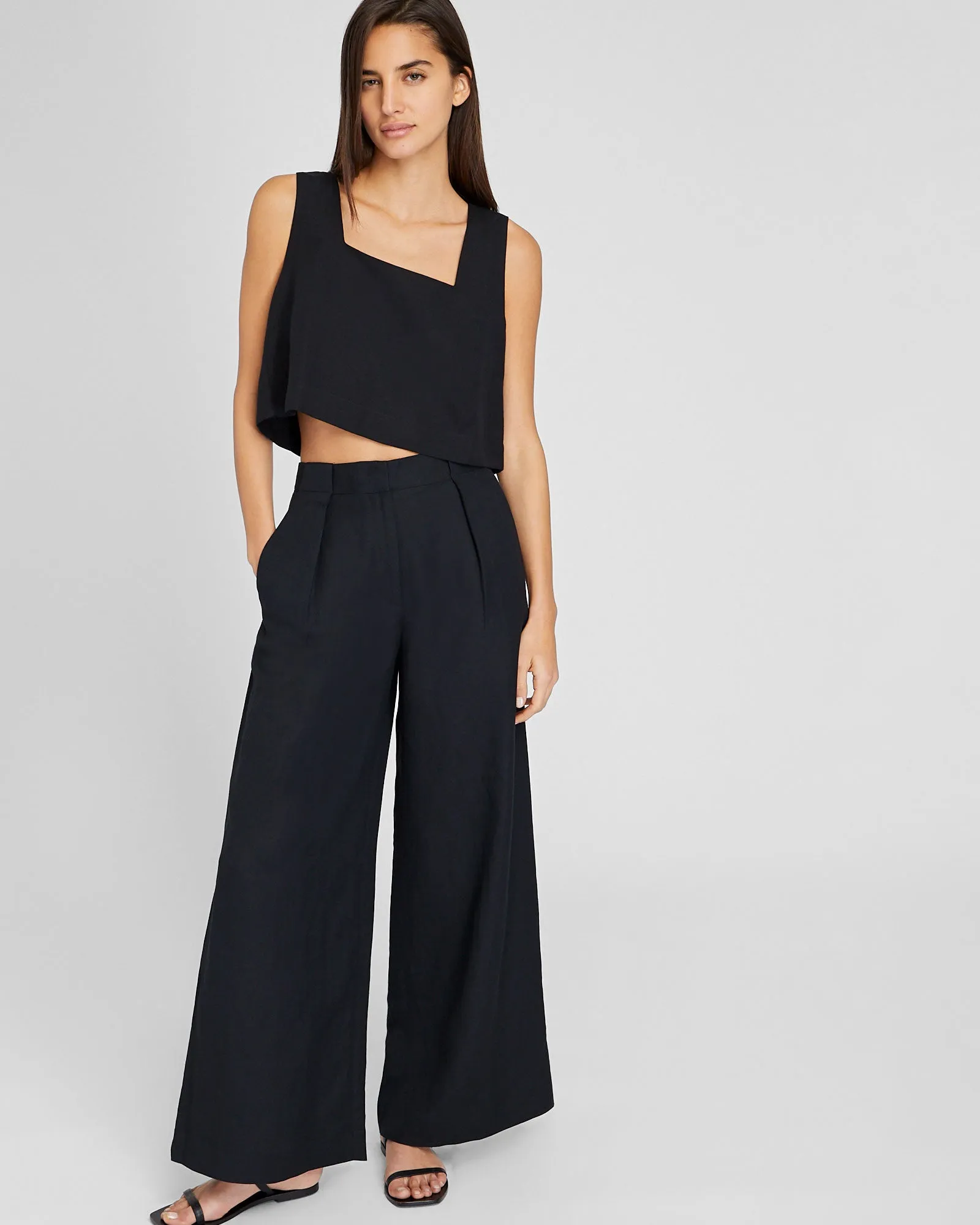 Wide Leg Linen Blend Trouser sold by Club Monaco