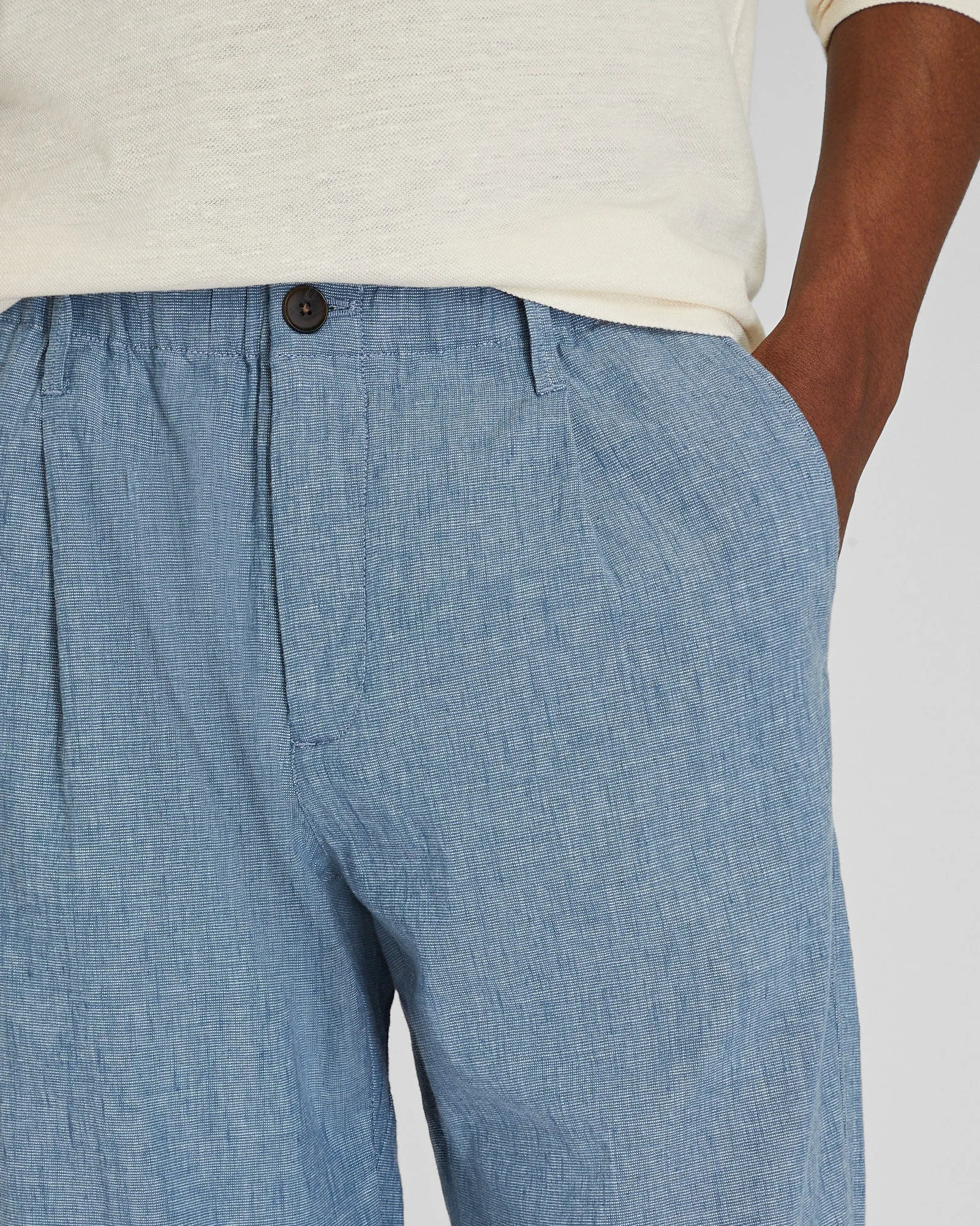 Relaxed Tapered Linen-Blend Pant sold by Club Monaco product image thumbnail 3