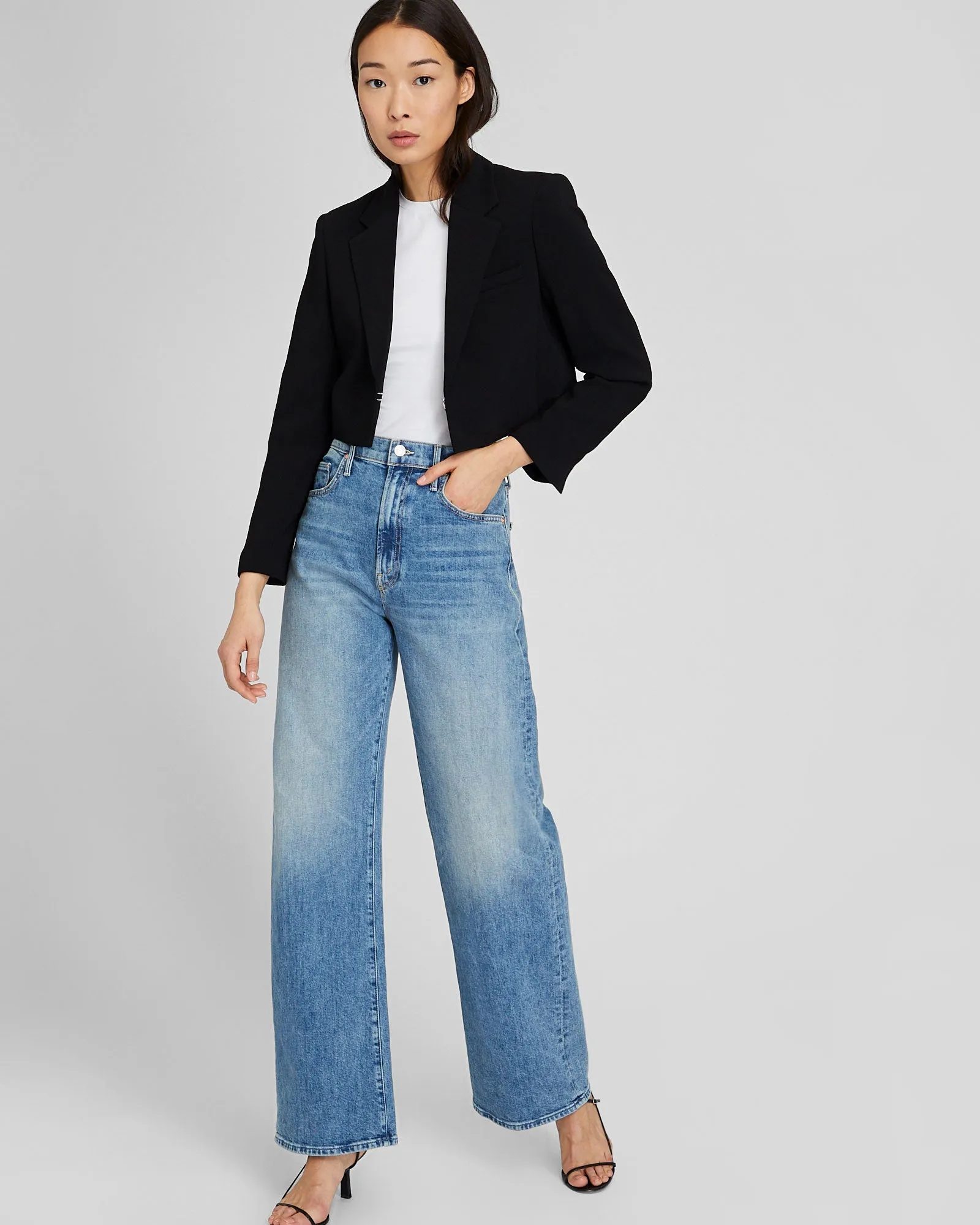 Cropped Crepe Blazer sold by Club Monaco product image thumbnail 3