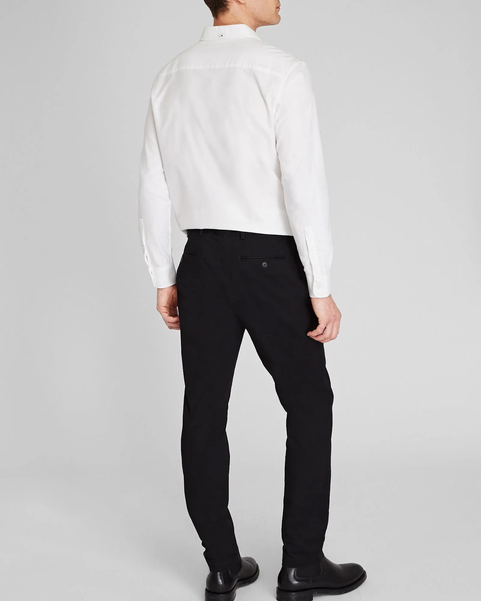 Connor Chino sold by Club Monaco product image thumbnail 4