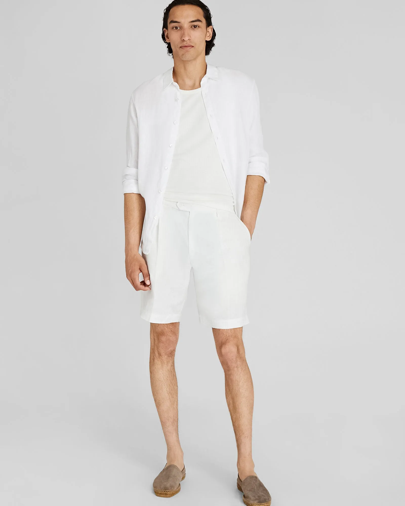 Pleated Linen Short sold by Club Monaco