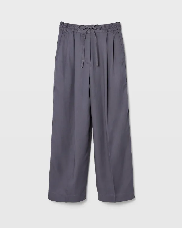 Signature Elasticated Trouser sold by Club Monaco