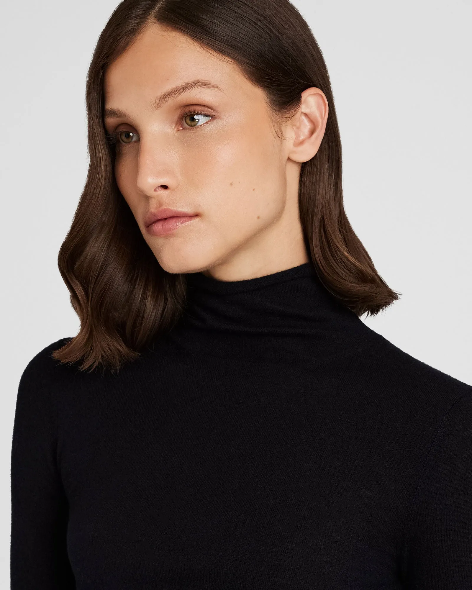 Cashmere Slim Turtleneck sold by Club Monaco product image thumbnail 4