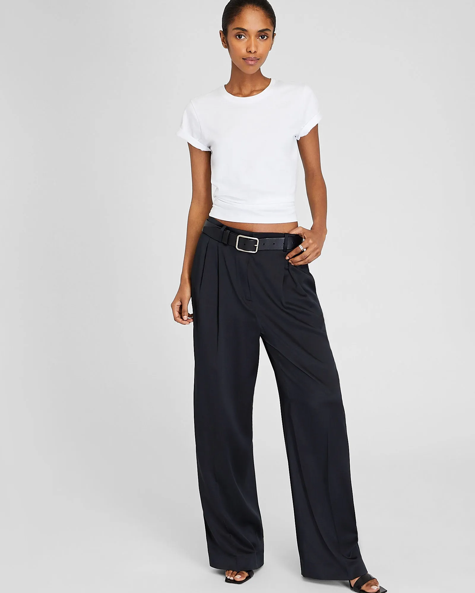 Silk Charmeuse Pleated Pant sold by Club Monaco product image thumbnail 3