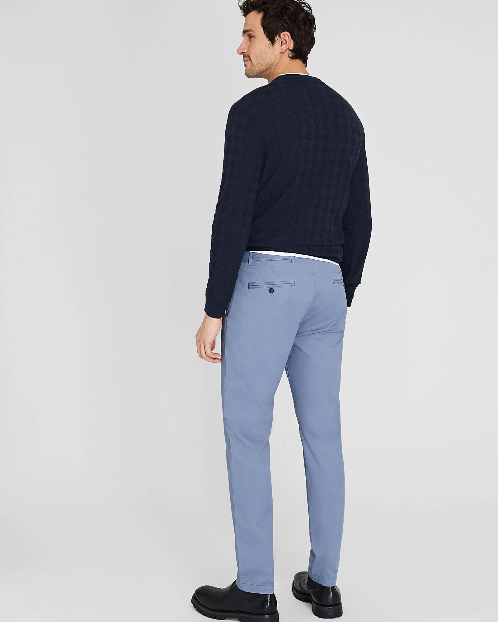 Connor Chino sold by Club Monaco product image thumbnail 3