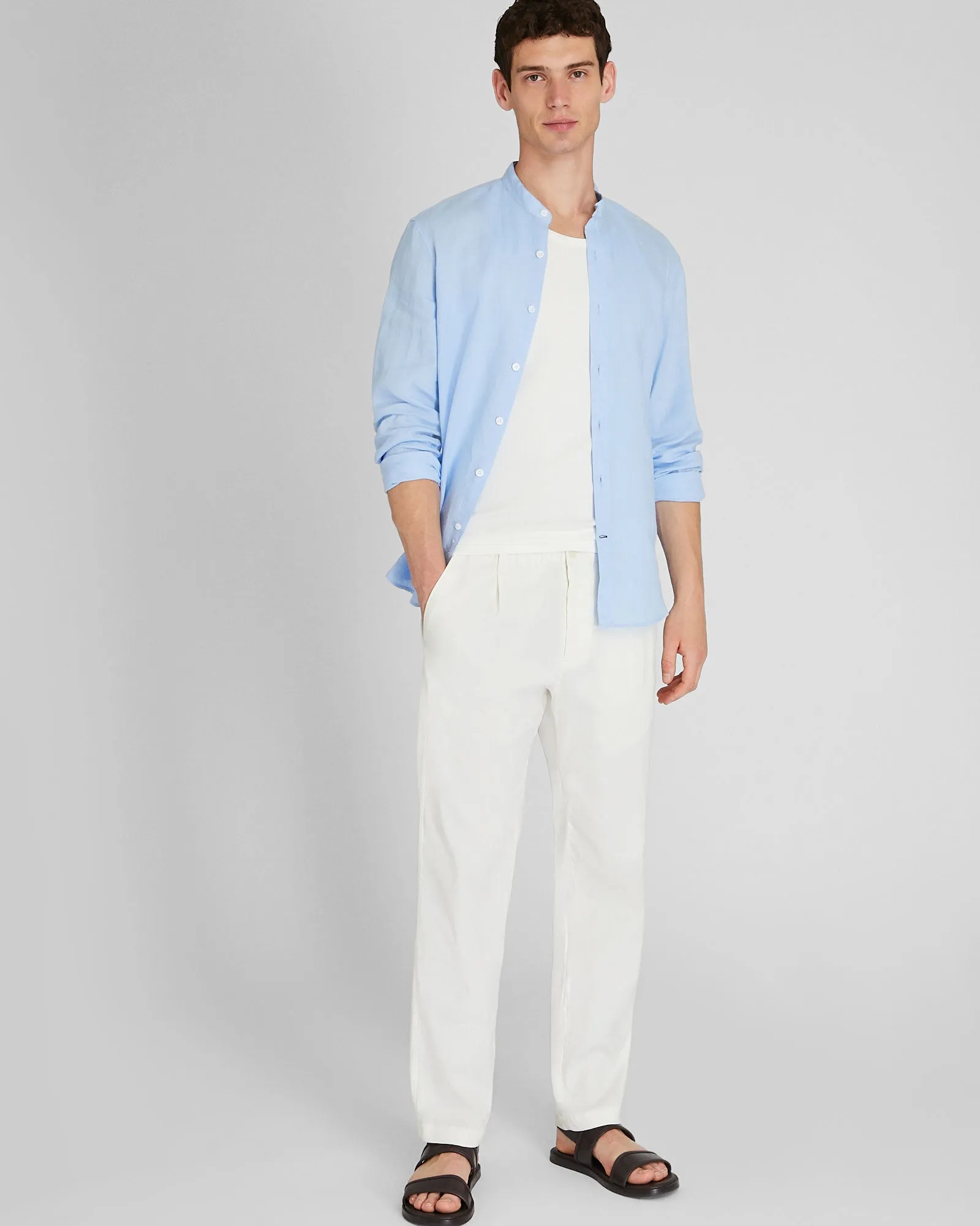 Relaxed Tapered Linen-Blend Pant sold by Club Monaco product image thumbnail 4