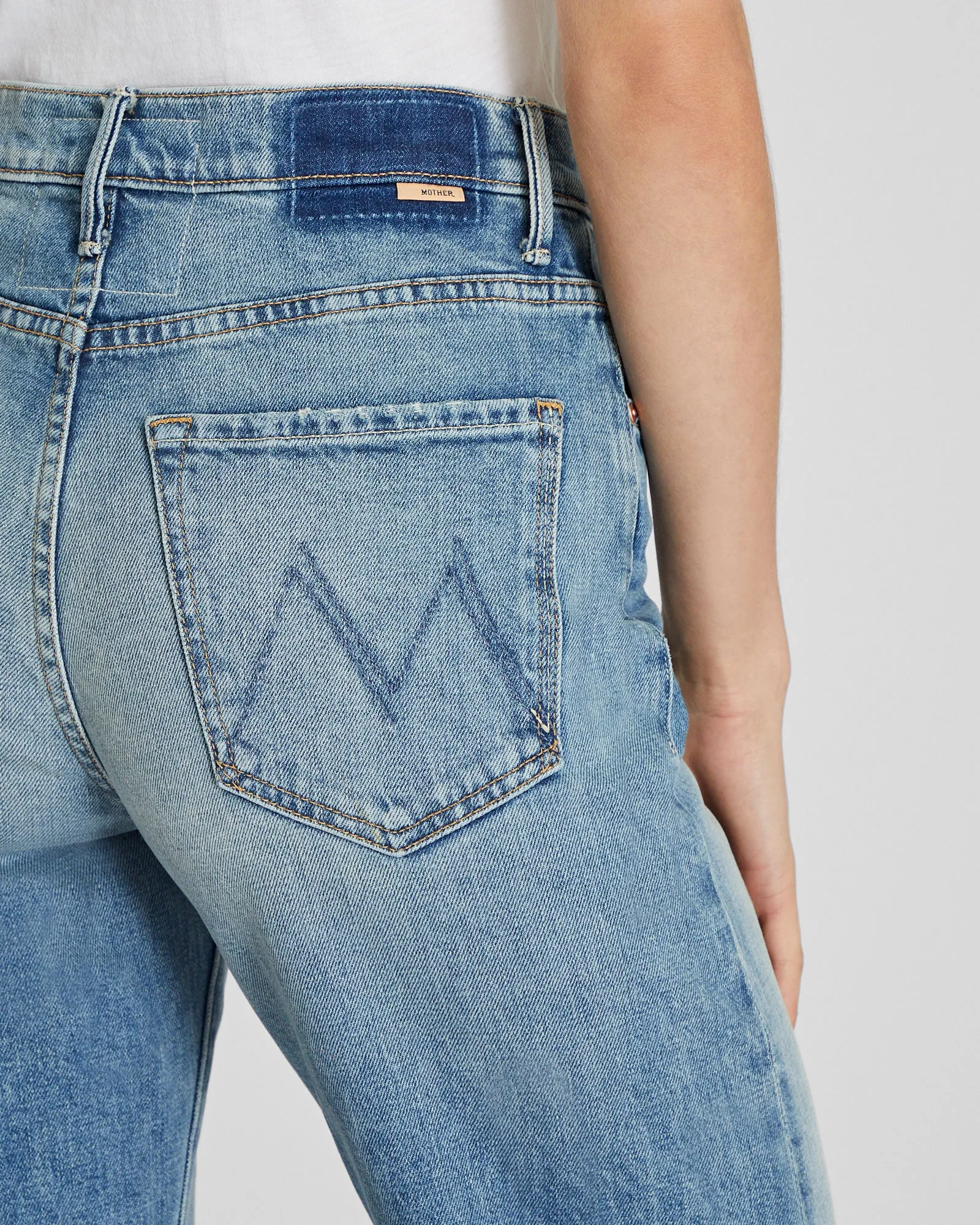 MOTHER The Lasso Sneak Wide Leg Jeans sold by Club Monaco product image thumbnail 3