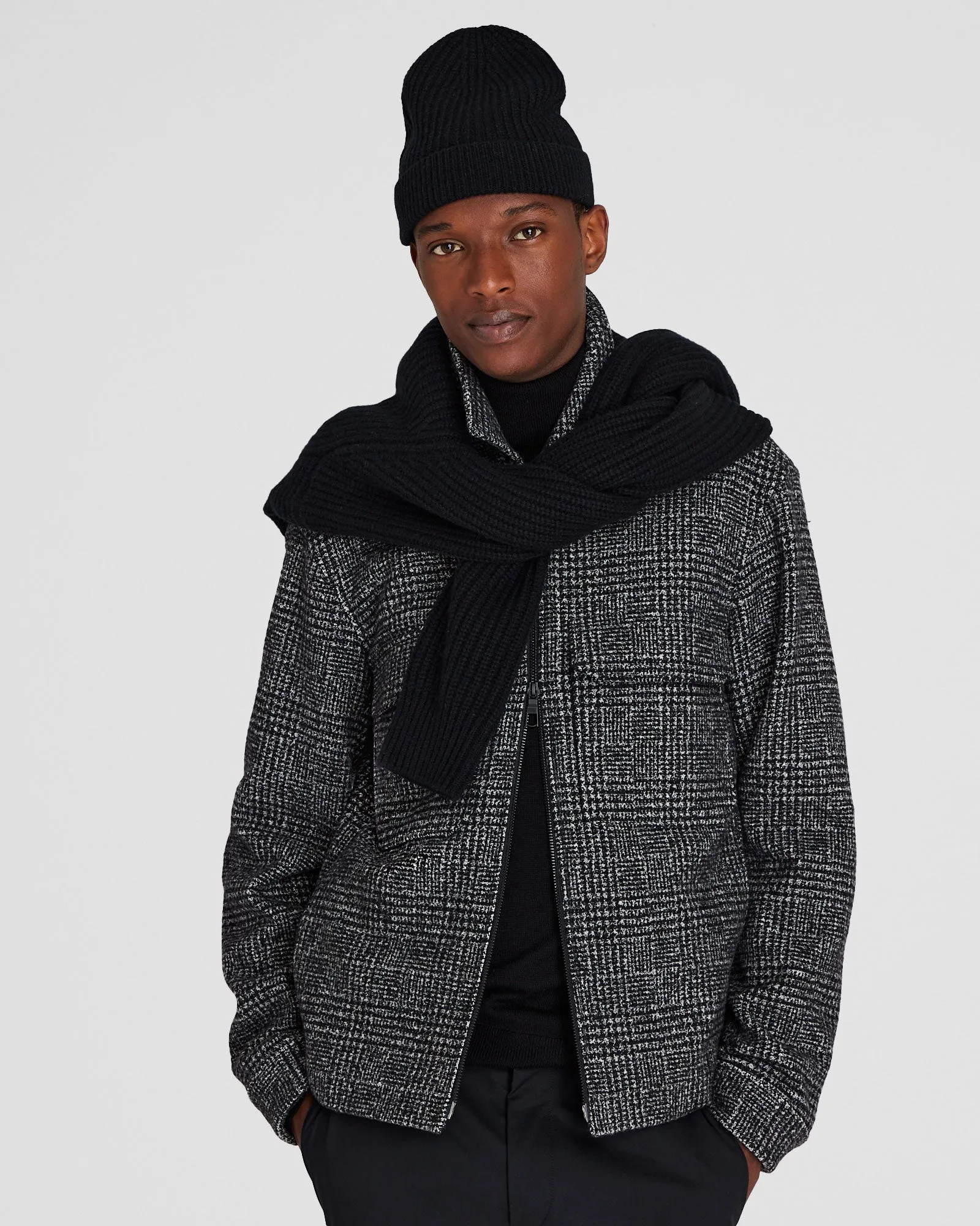 Kensington Cashmere Hat sold by Club Monaco product image thumbnail 3