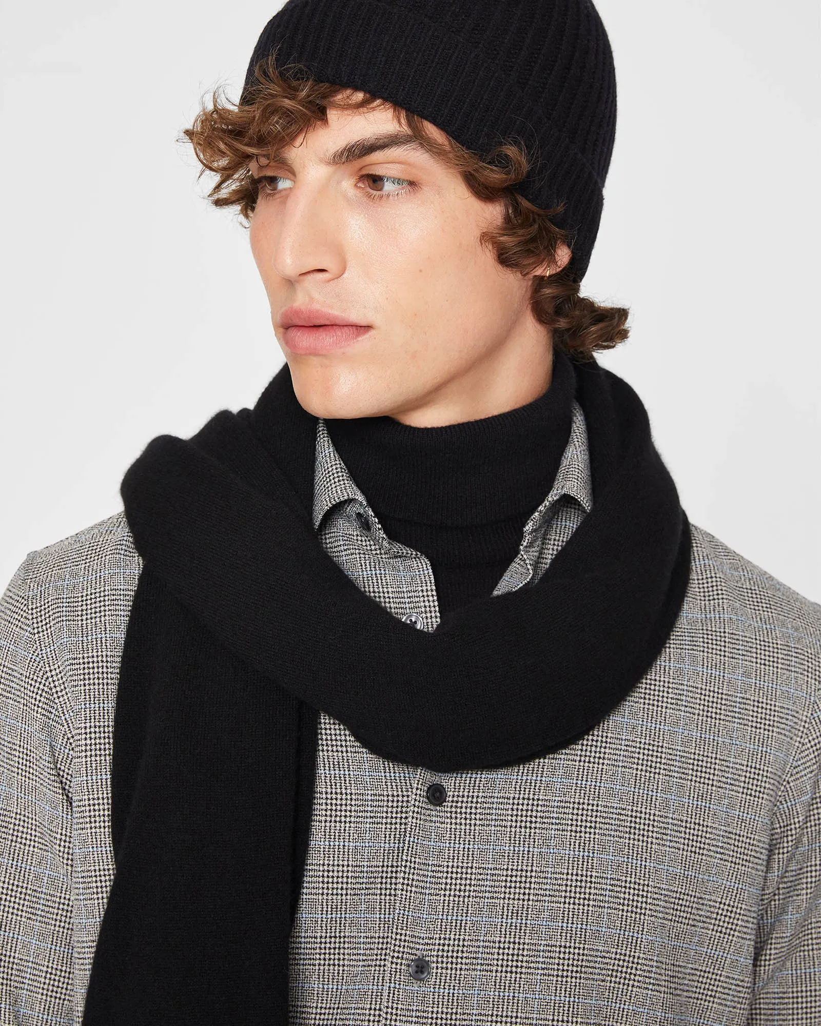 Kensington Cashmere Scarf sold by Club Monaco product image thumbnail 4