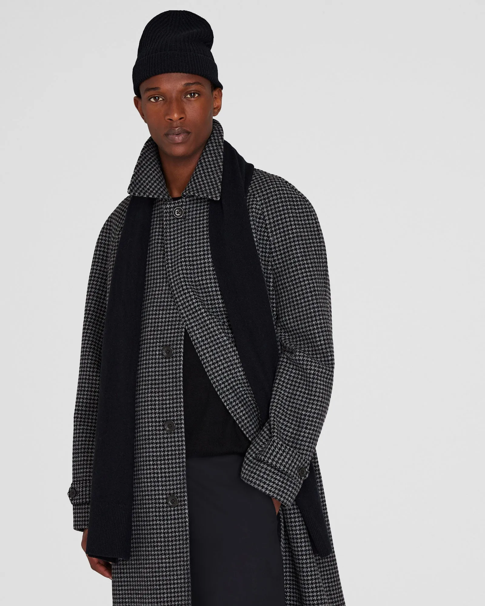 Kensington Cashmere Scarf sold by Club Monaco product image thumbnail 2