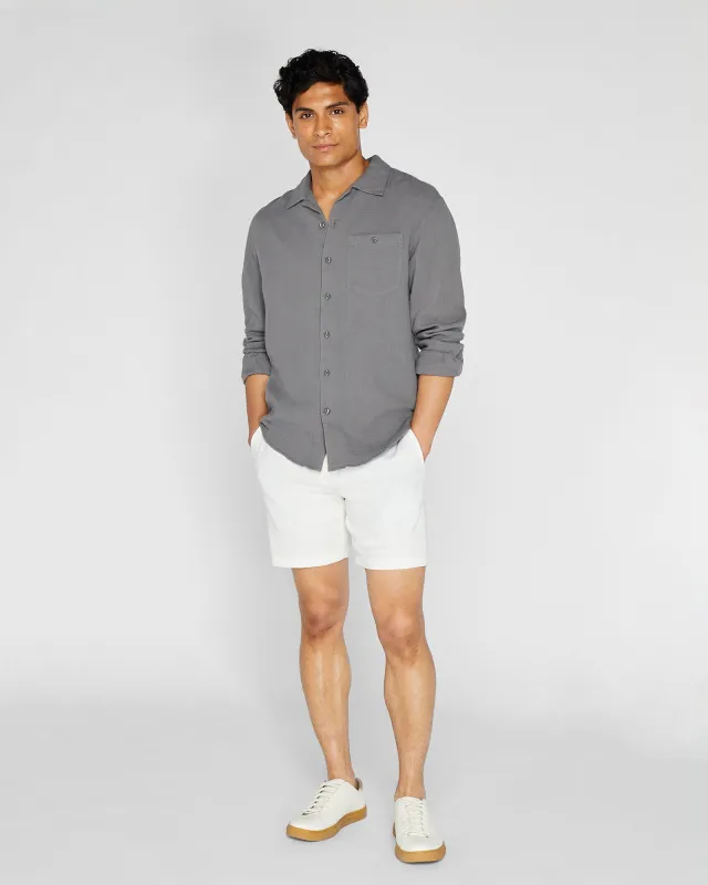 Baxter Chambray Linen 7" Short sold by Club Monaco