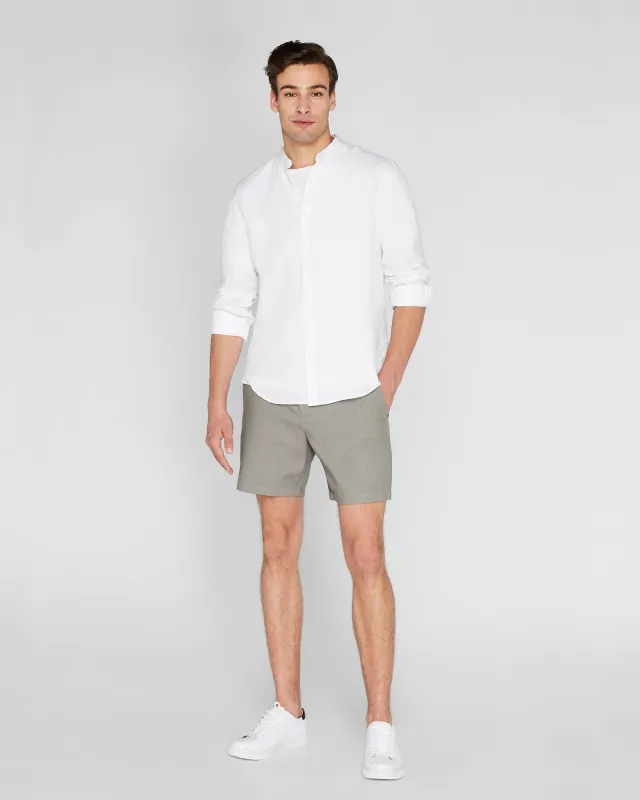 Baxter Texture 7” Short sold by Club Monaco