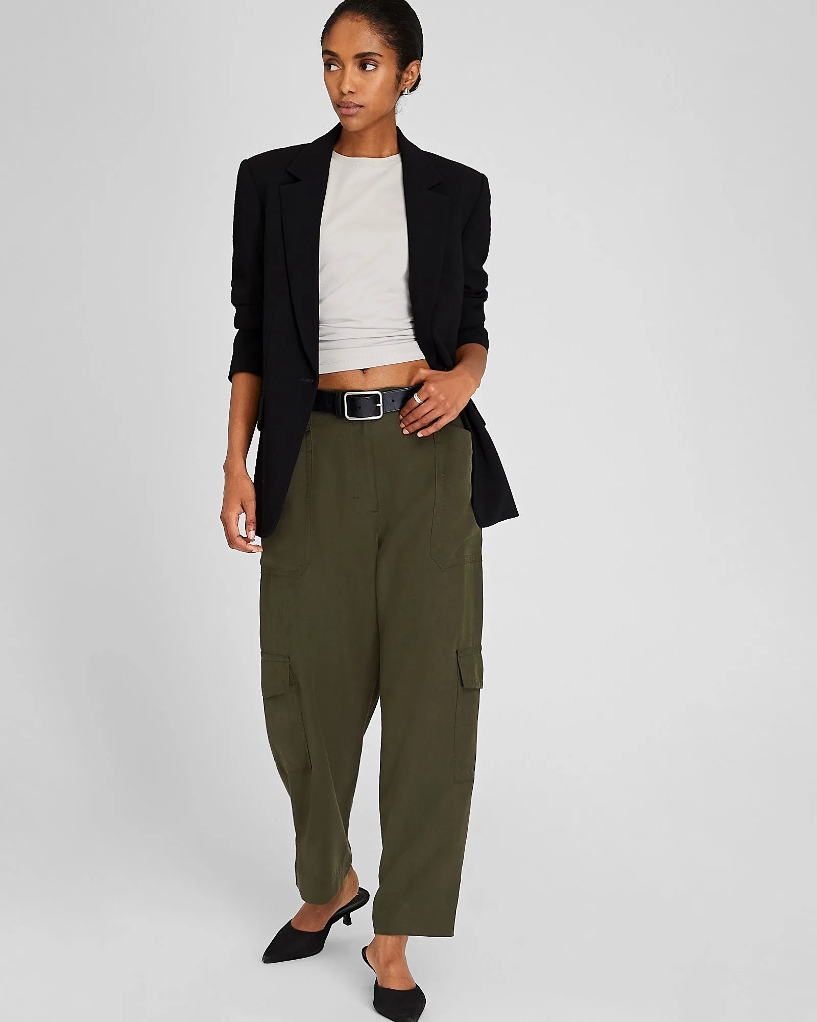 The Crewneck Tee sold by Club Monaco product image thumbnail 2