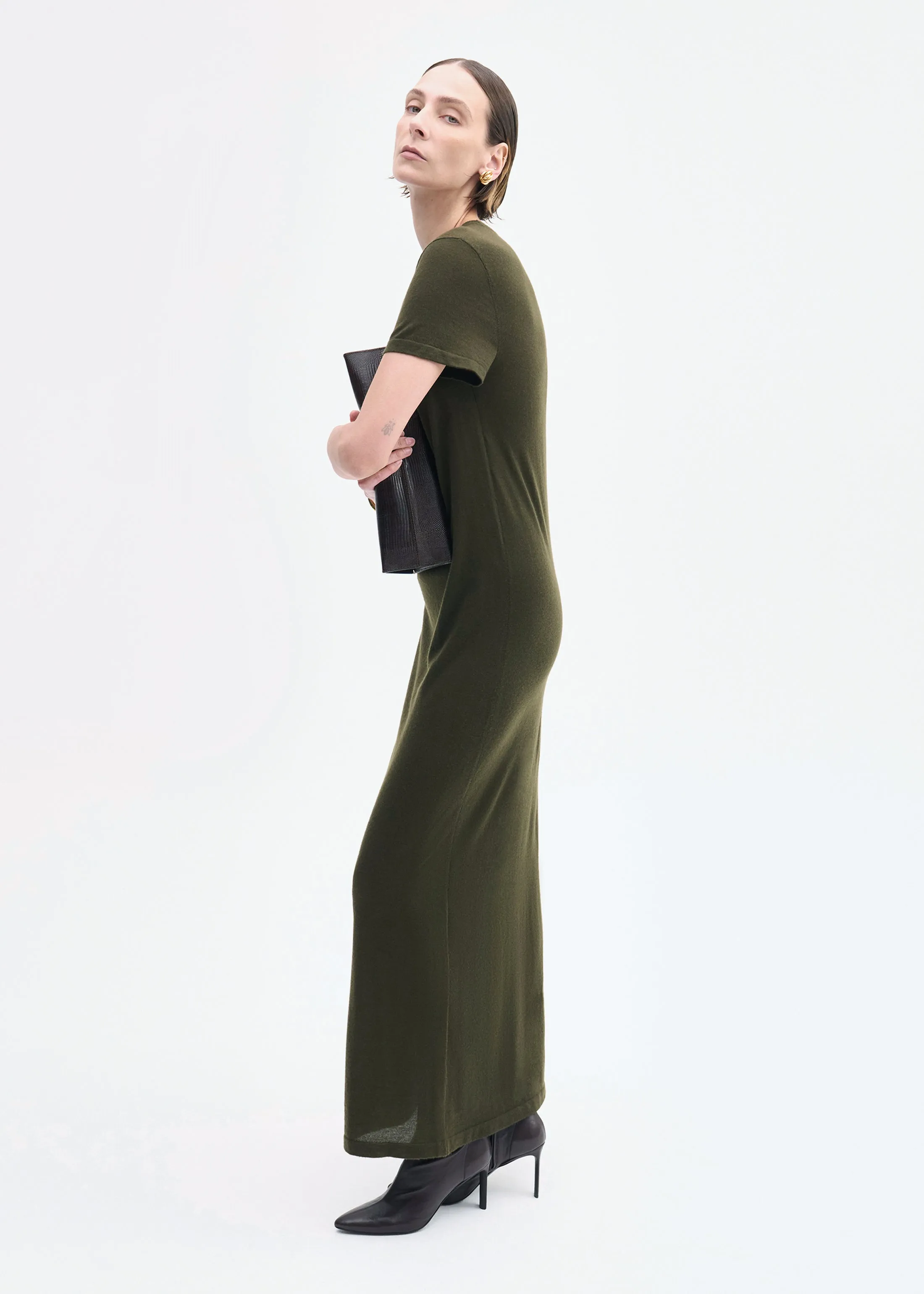 T-Shirt Dress in Fine Cashmere - Olive sold by CO product image thumbnail 3