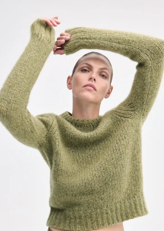 Fitted Crew Sweater in Cashmere Silk - Mossy sold by CO