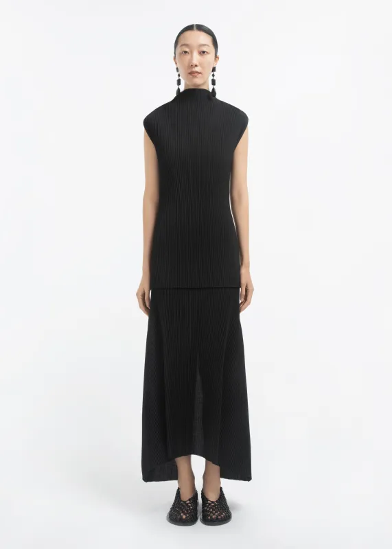Midi Skirt in Plisse - Black sold by CO