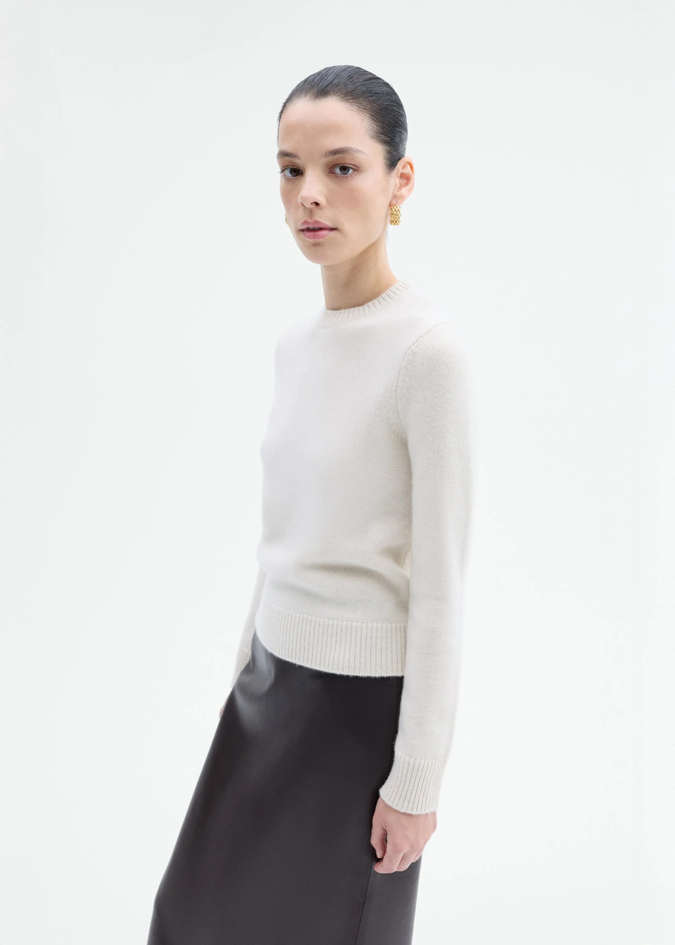 Crew Sweater in Cashmere - Wheat sold by CO