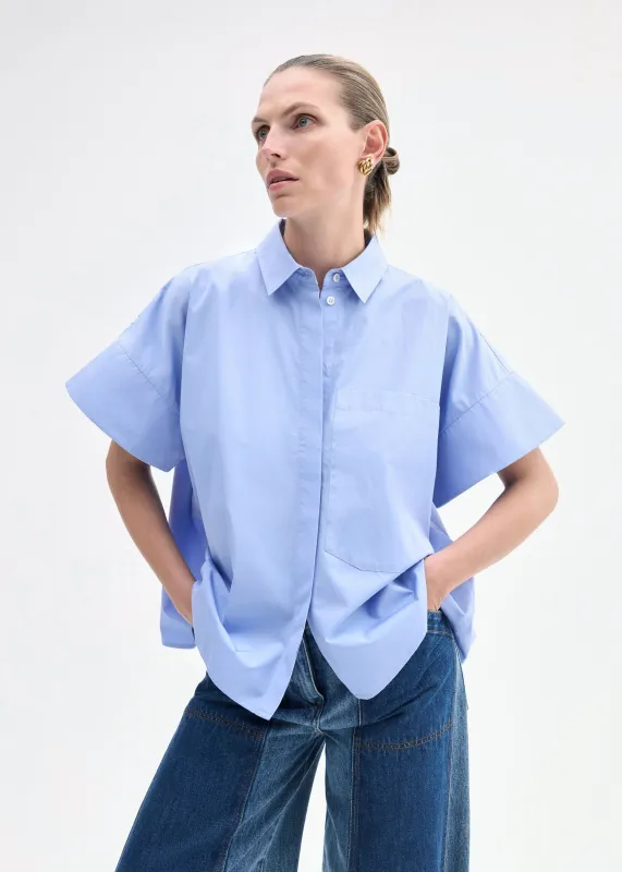 Boxy Short Sleeve Shirt in Cotton Poplin - Blue sold by CO