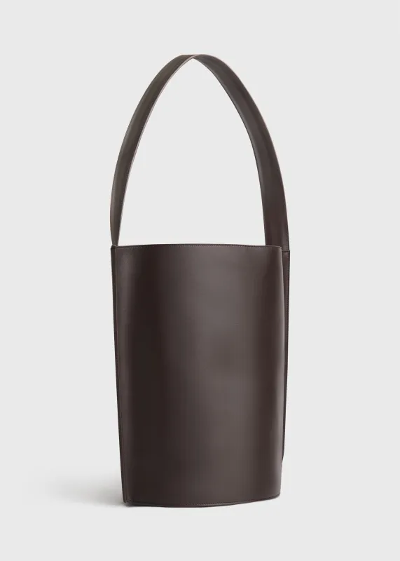 Bucket Tote Bag in Leather - Chocolate sold by CO