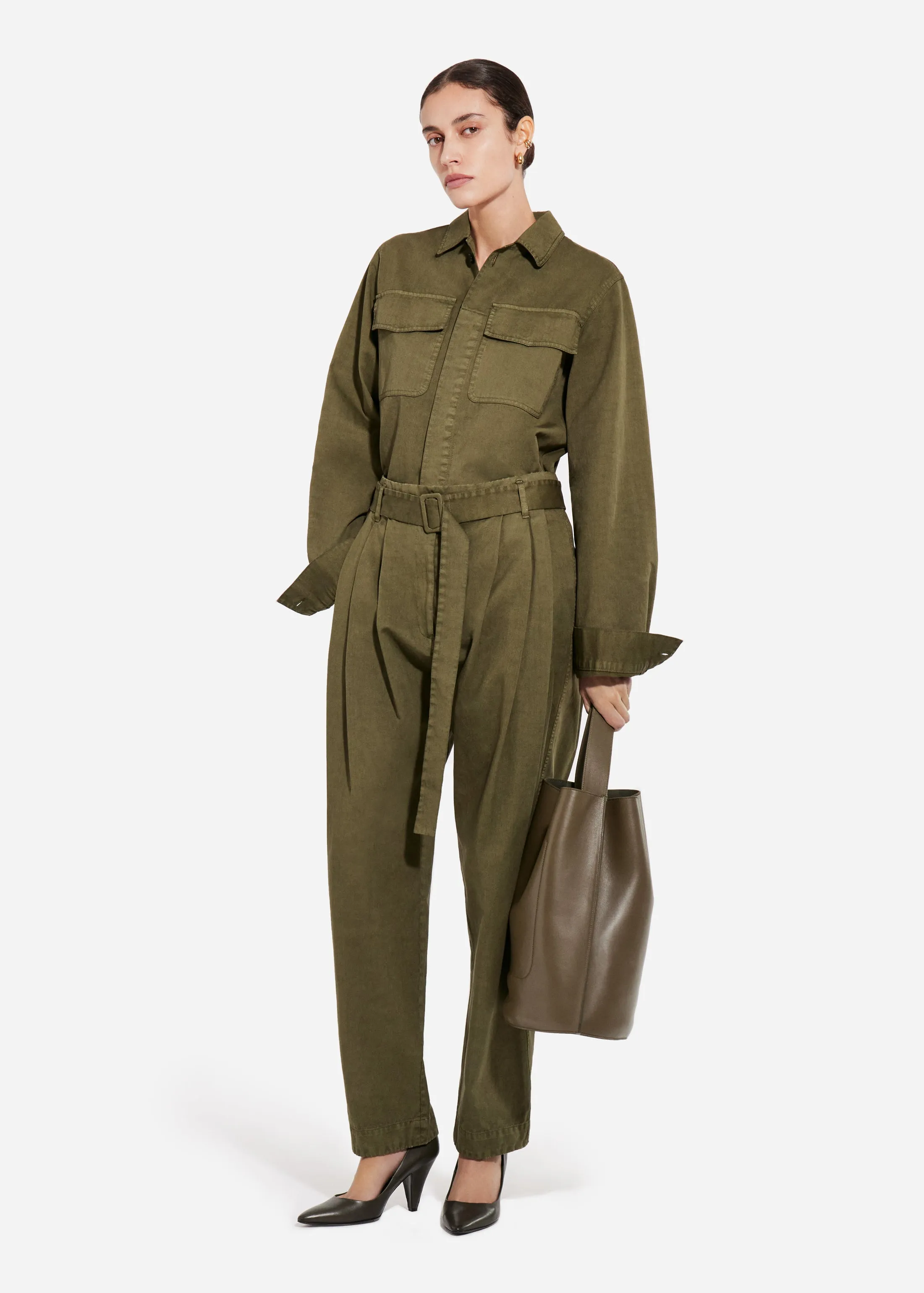 Garment Dyed Pleated Pant in Cotton - Avocado sold by CO product image thumbnail 3