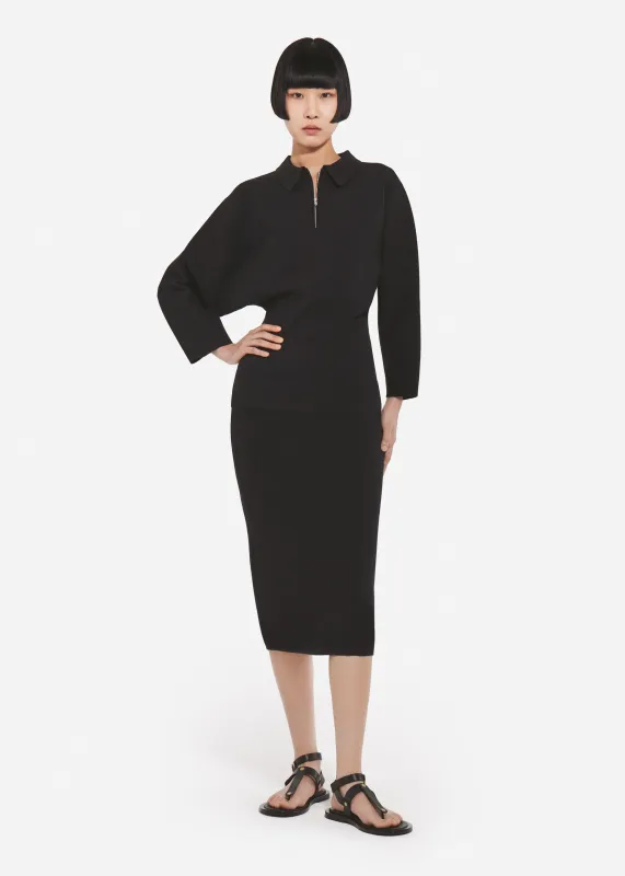 Pencil Skirt in Viscose - Black made by CO