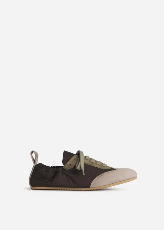 Slip On Elastic Sneaker - Chocolate made by CO