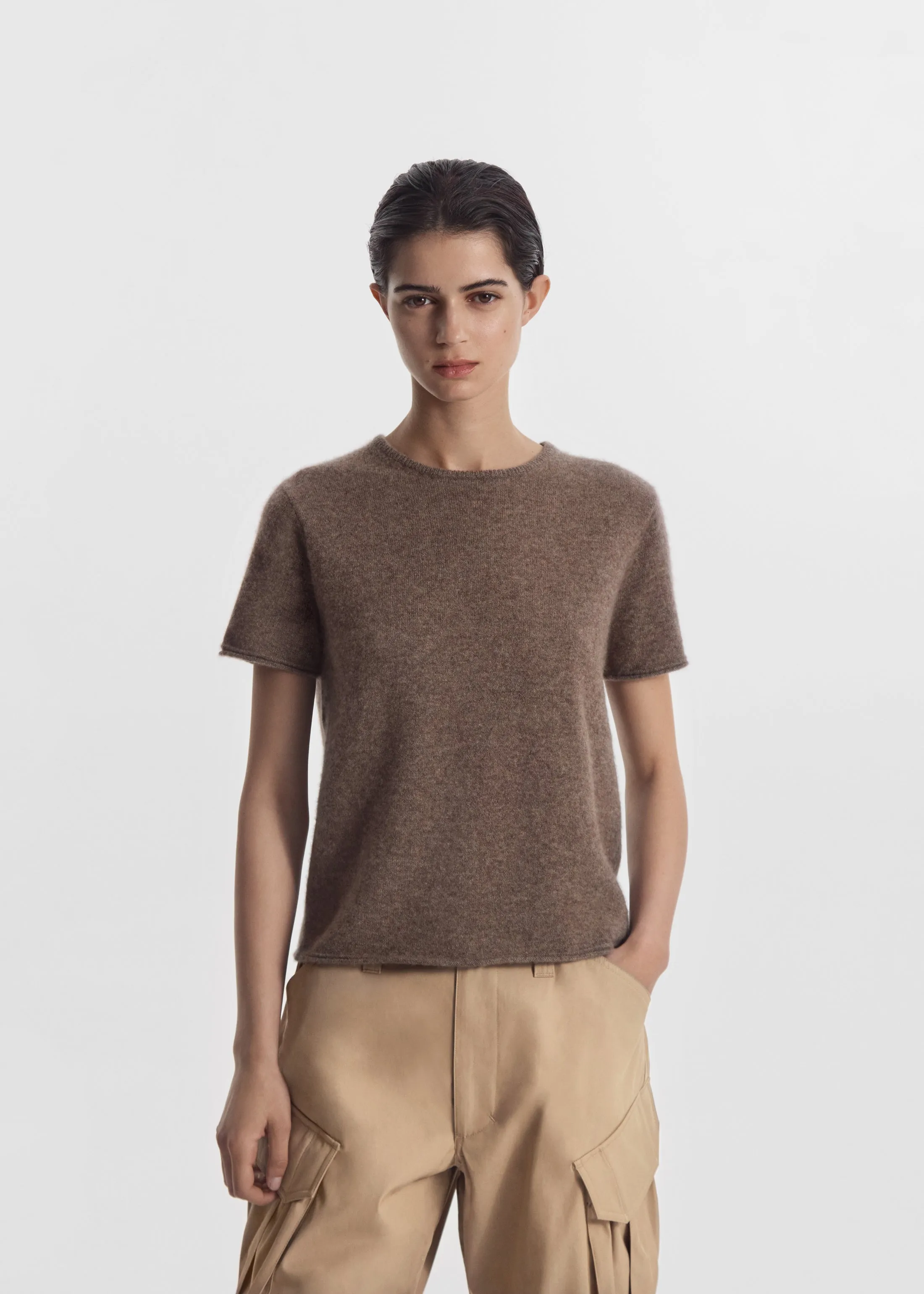 Short Sleeve T-Shirt in Cashmere Silk - Hazelnut sold by CO