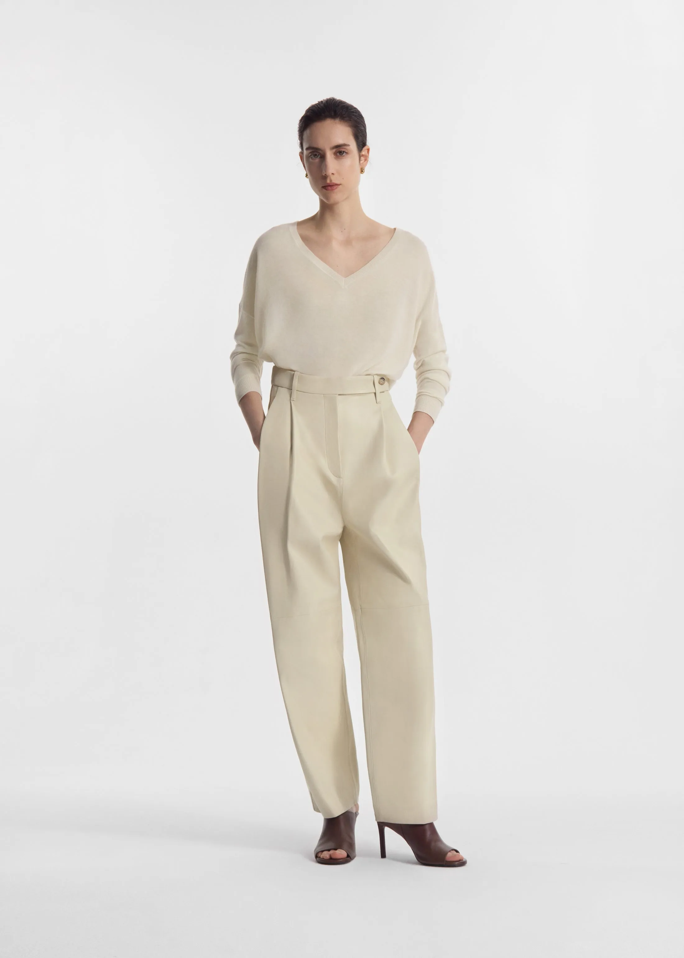Pleated Pants in Leather - Pearl sold by CO