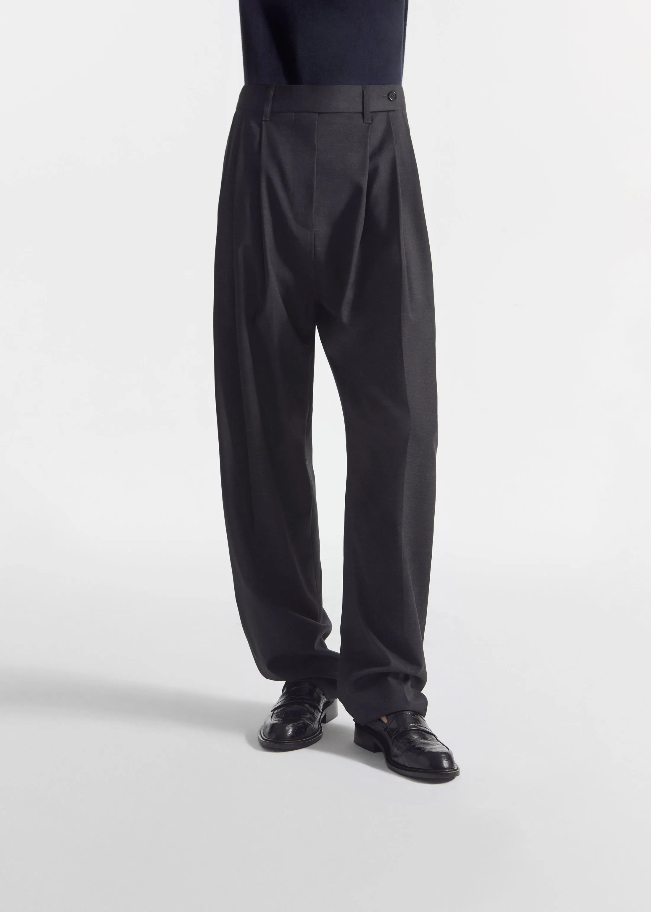 Wide Leg Pleated Pant in Wool - Grey sold by CO product image thumbnail 2