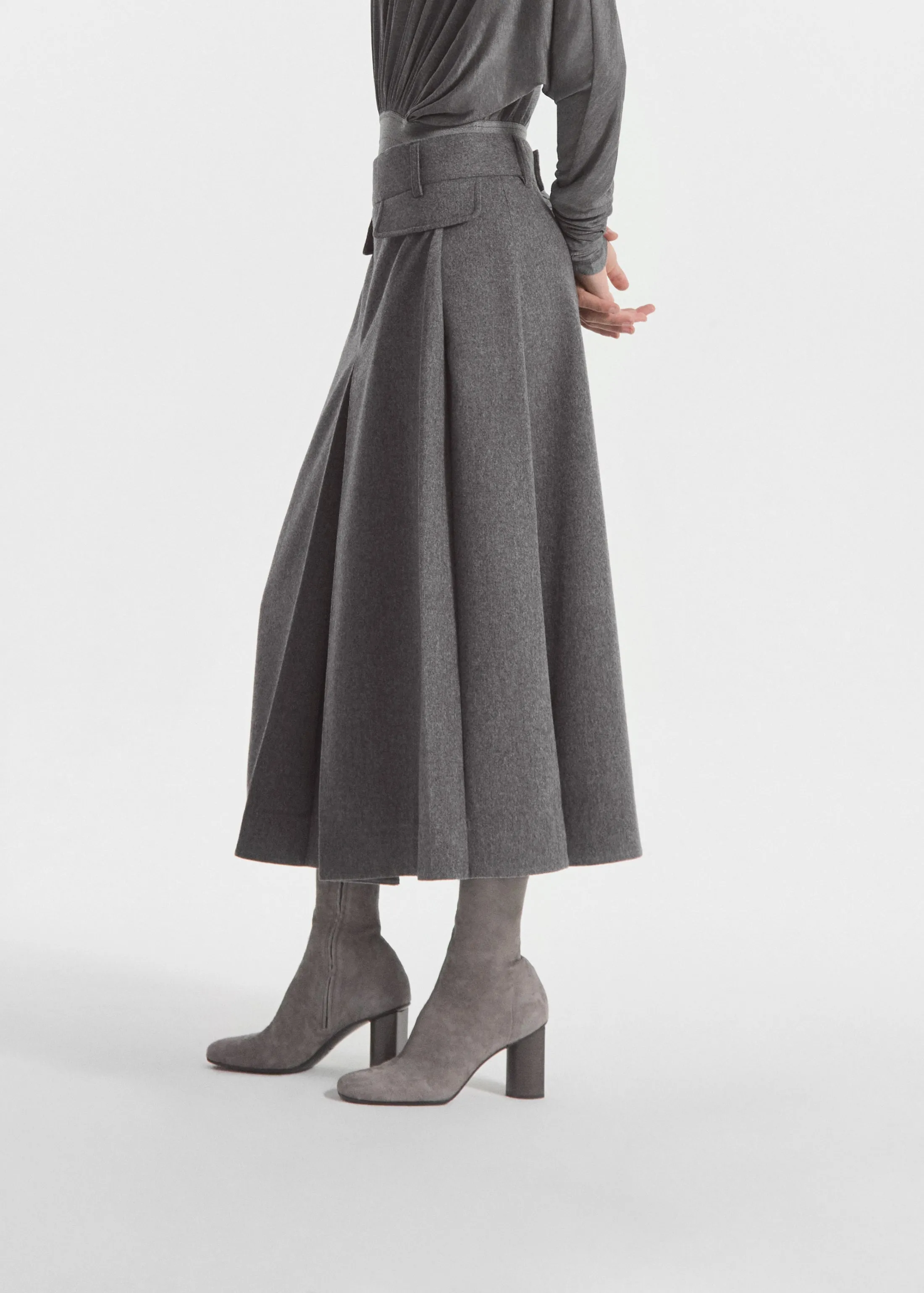 Front Pocket Skirt in Wool Cashmere - Grey Melange sold by CO product image thumbnail 2