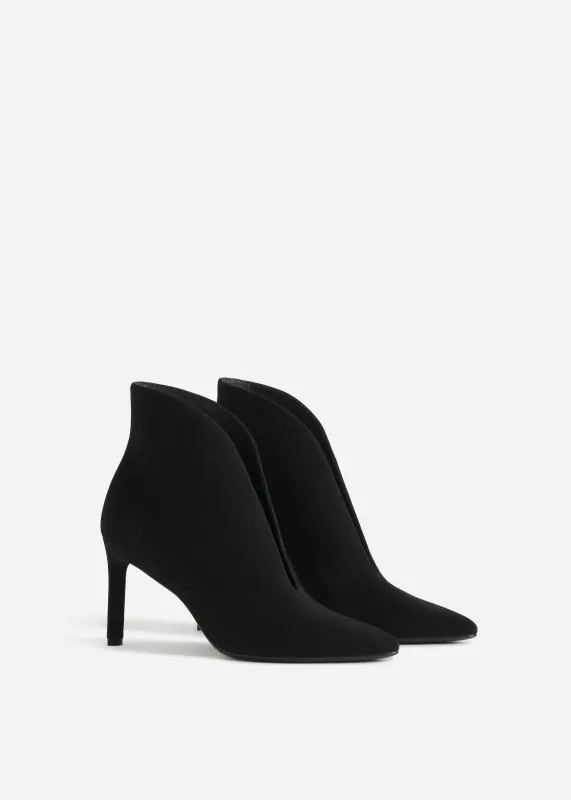 V-Cut Heeled Bootie in Suede - Black made by CO