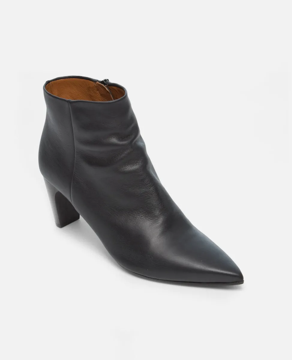 Plato Boot sold by COCLICO product image thumbnail 2