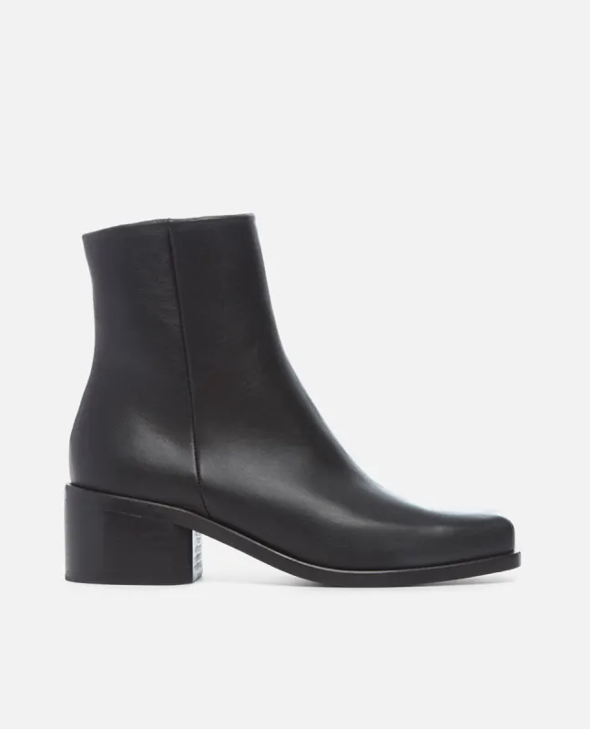 Action Boot made by COCLICO