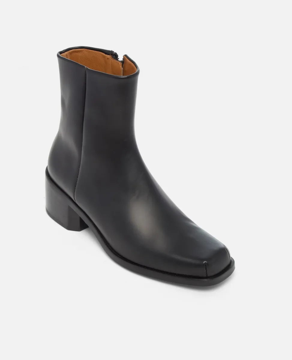 Action Boot sold by COCLICO product image thumbnail 2