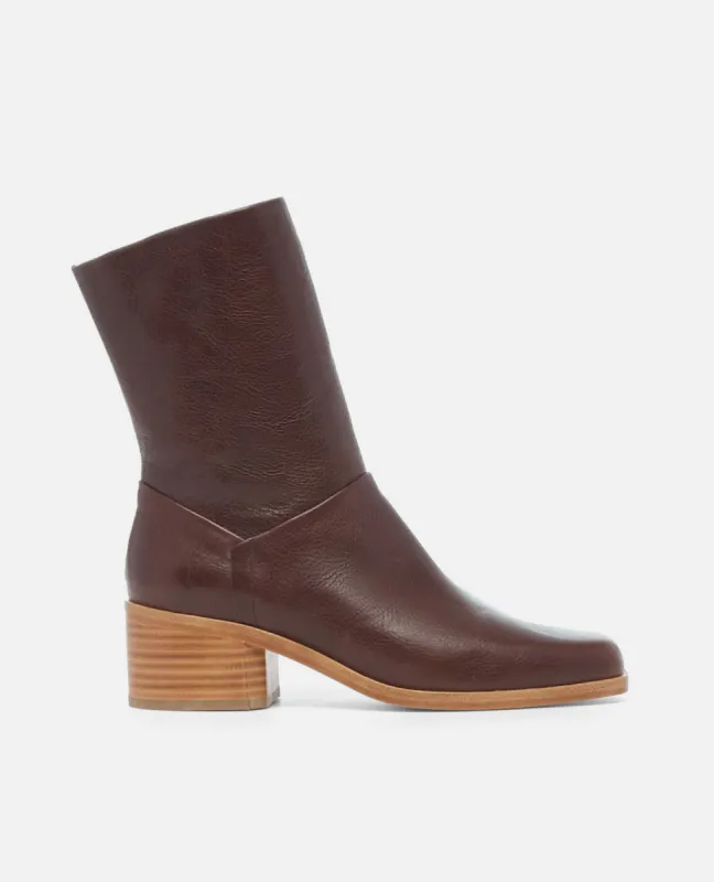 Air Boot sold by COCLICO