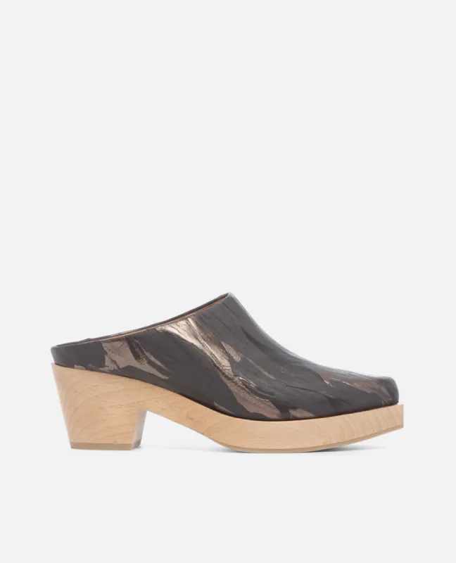 Kule Clog sold by COCLICO