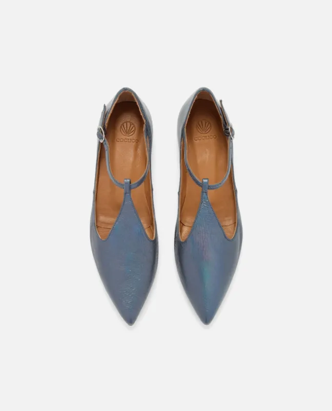 Devant T-Strap sold by COCLICO